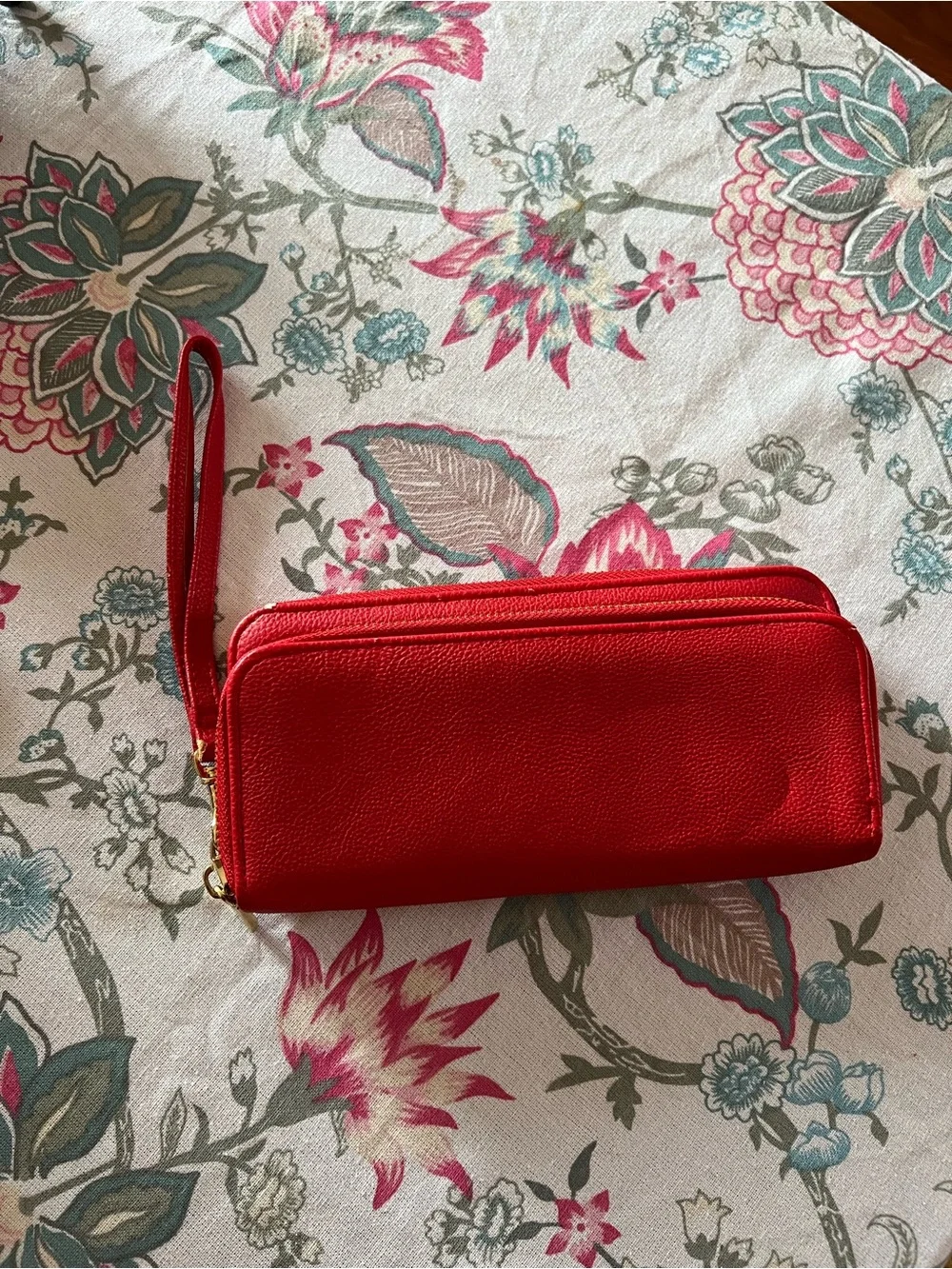 Red Women's Zip-Around Wristlet Wallet